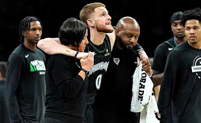 连伤两大王牌！爱德华兹+迪文琴佐接连离场，森林狼遭遇伤病打击