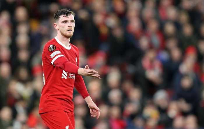 豪门争夺开启！马竞免签锁定罗伯逊，西蒙尼亲自点名要人